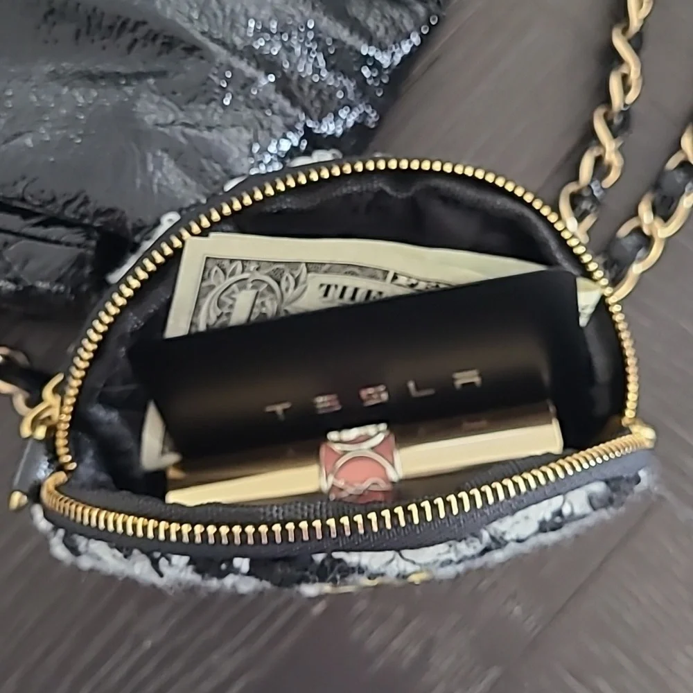 Chanel Tweed Quilted Coin Purse